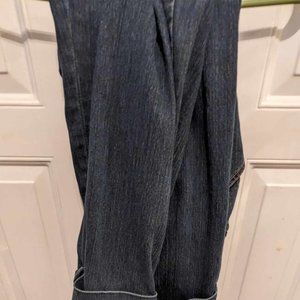 L.A Blues Stretch with cuffed legs Capri Jeans